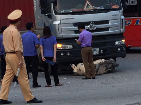 Tai nạn khiến nữ công an tử vong ngay tại chỗ ở Chí Linh -Hải Dương