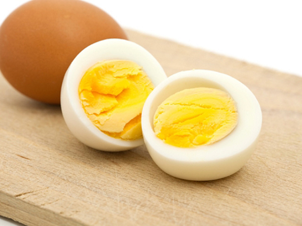 Thường xuyên ăn trứng có gây hại đến sức khỏe hay không?