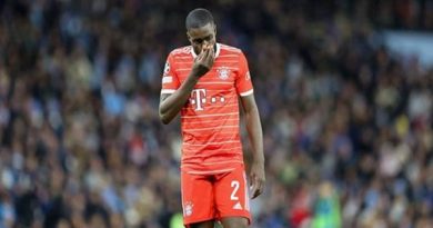 Tin Bayern 13/4: Cầu thủ Upamecano bị các CĐV xúc phạm