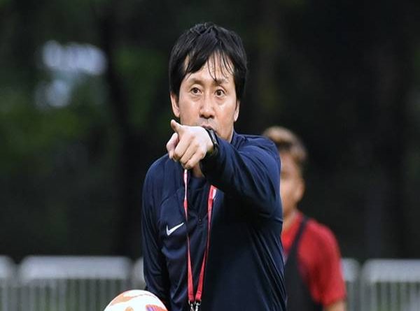 Tin bóng đá 30/1: ĐT Singapore sa thải HLV trưởng người Nhật Bản