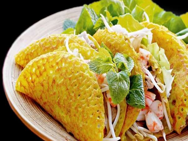 Bánh xèo miền Trung – Giòn rụm, đậm đà