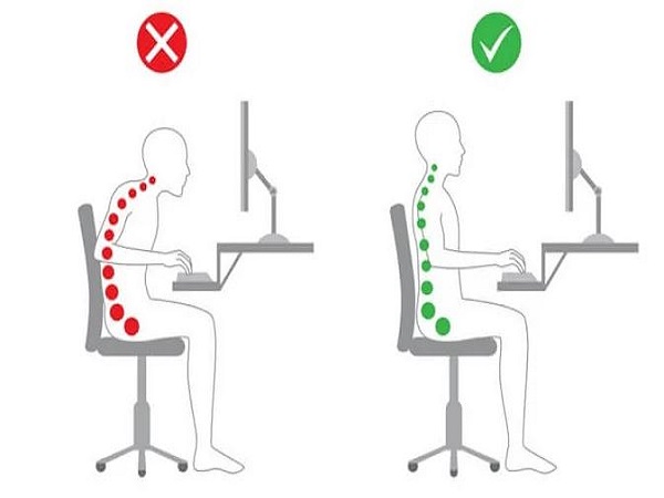 Ngồi đúng tư thế là 1 mẹo giảm cân khi ngồi làm việc