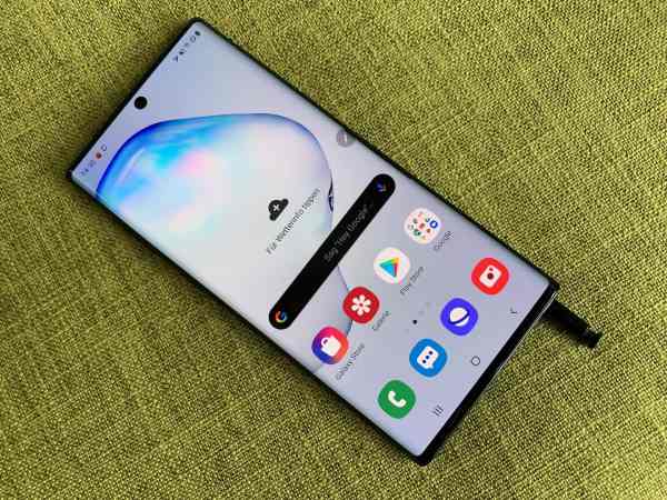 Hiệu năng mạnh mẽ với chipset exynos 9825